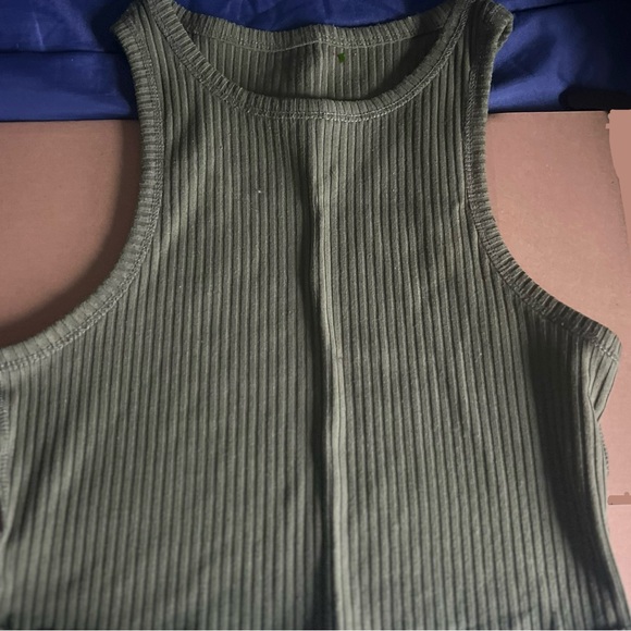 AÈROPSTALE TANK TOP - Picture 3 of 5